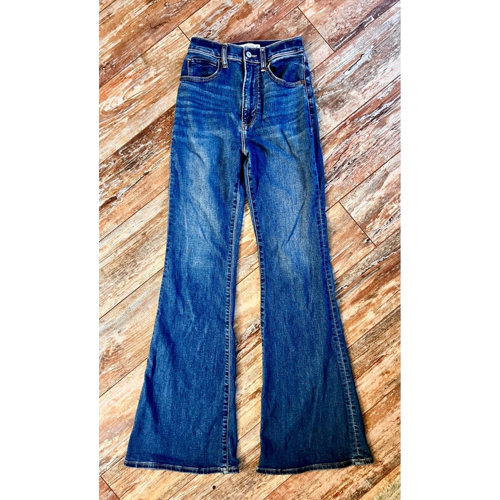 Abercrombie & Fitch Ultra High Rise Flare Jeans 25 Long Blue Denim